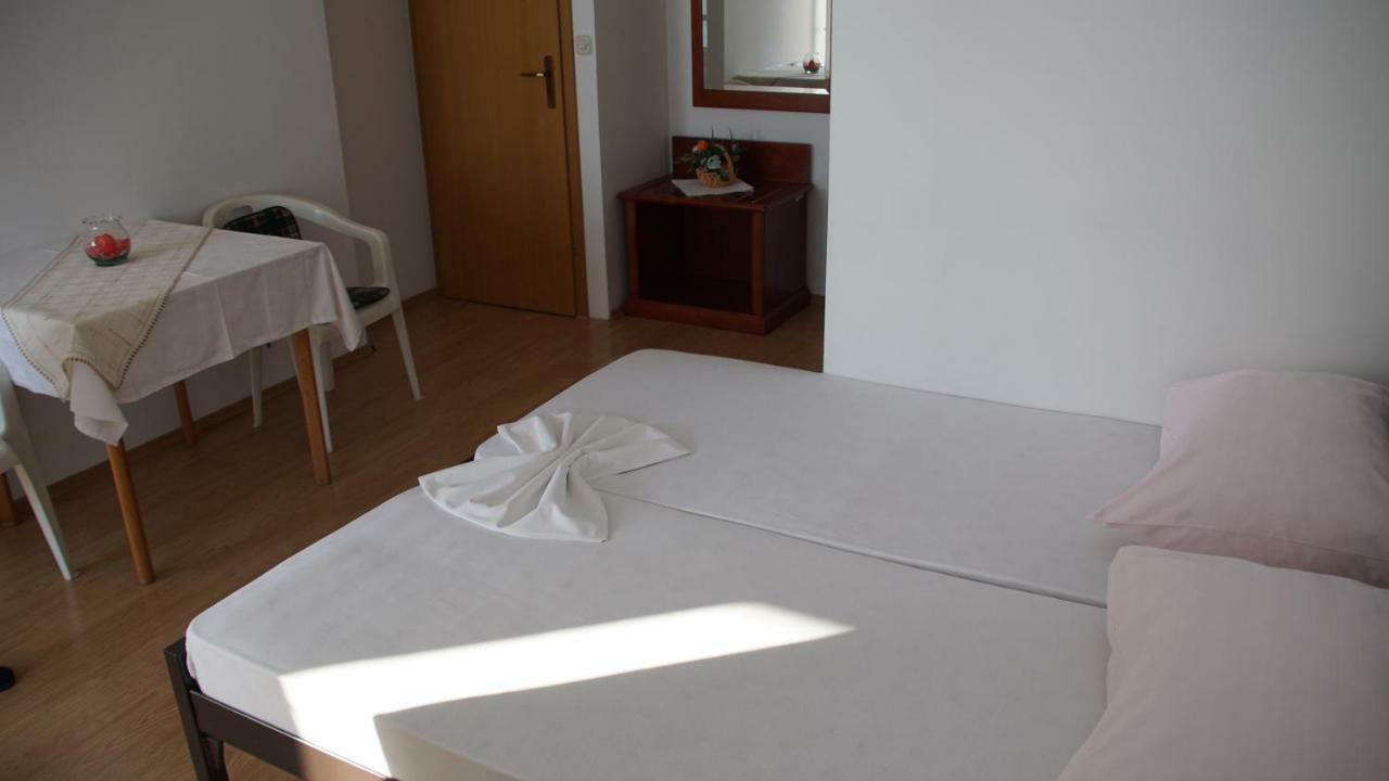 Apartmani Sipic , Bilo - Primošten Exterior foto